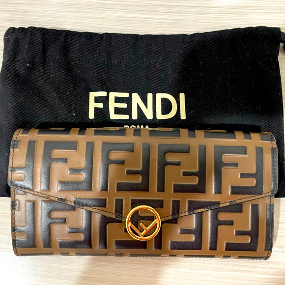 Fendi Handbags - Fendi Continental WOC BNWT